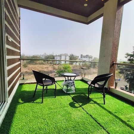Lavish 3Bhk Villa F2 - Private Pool - The Heaven Pālghar エクステリア 写真
