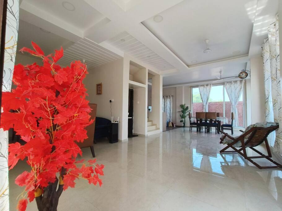 Lavish 3Bhk Villa F2 - Private Pool - The Heaven Pālghar エクステリア 写真